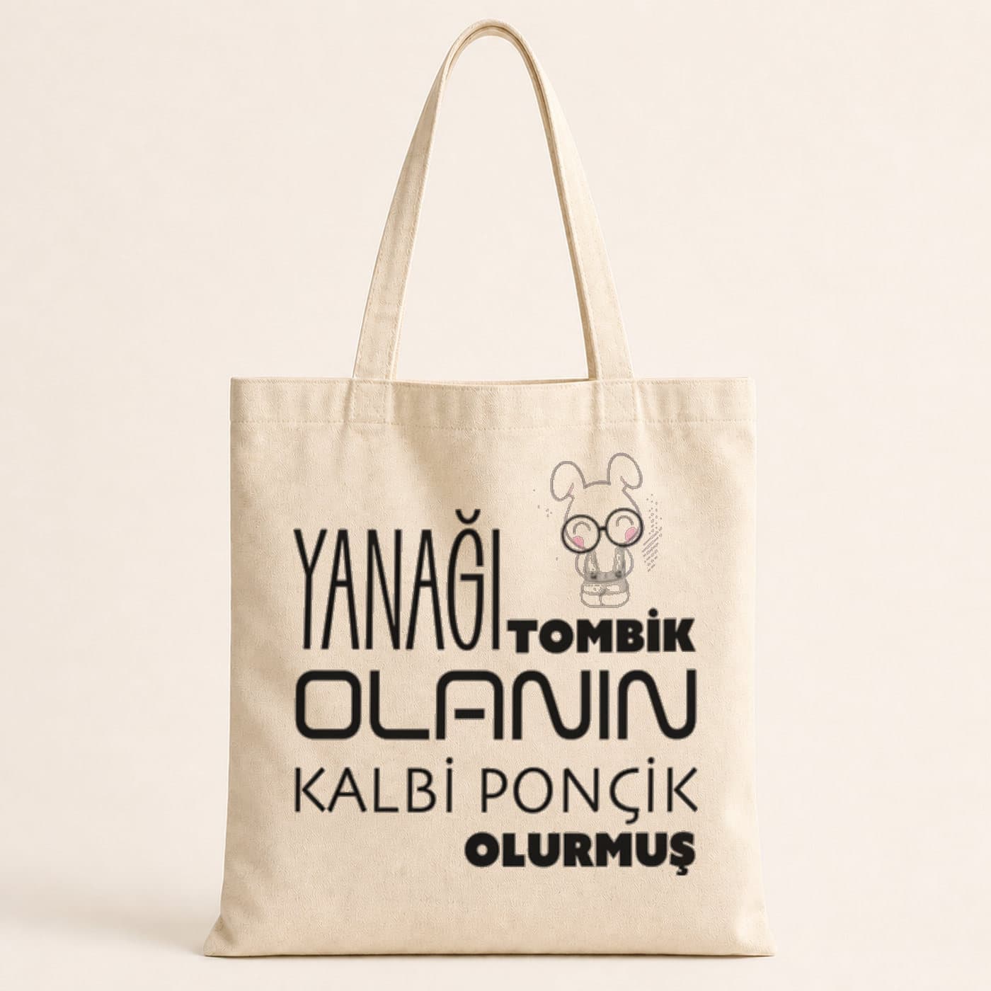 Yanağı Tombik Olanın Baskılı Bez Çanta
