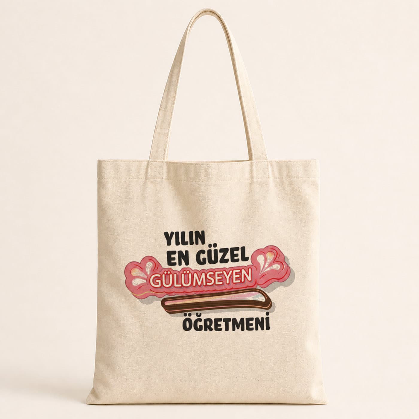 Yılın En Güzel Gülümseyen Öğretmeni Baskılı Bez Çanta