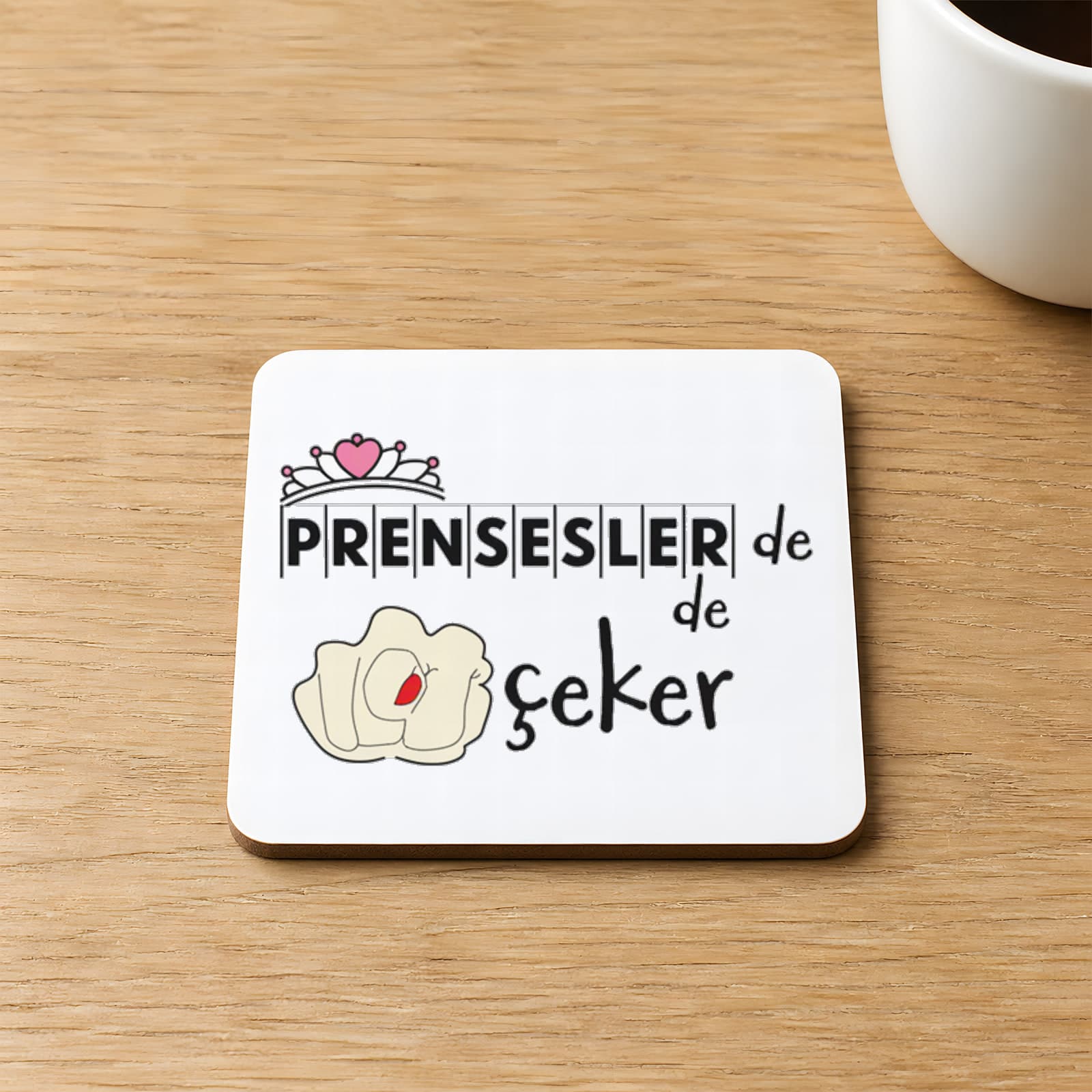 Prensesler De Nah Çeker Baskılı Kare MDF Bardak Altlığı