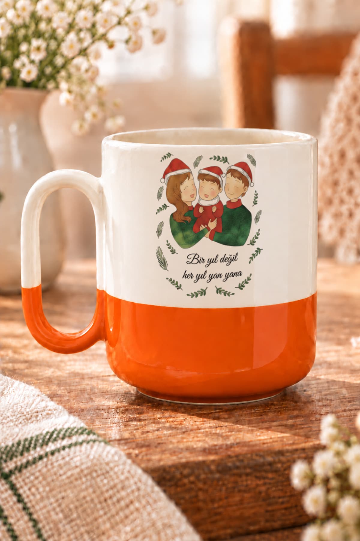 Bir Yıl Değil Her Yıl Yan Yana Aile Baskılı Alt Yarısı Renkli Arya Kupa Bardak Fincan Mug