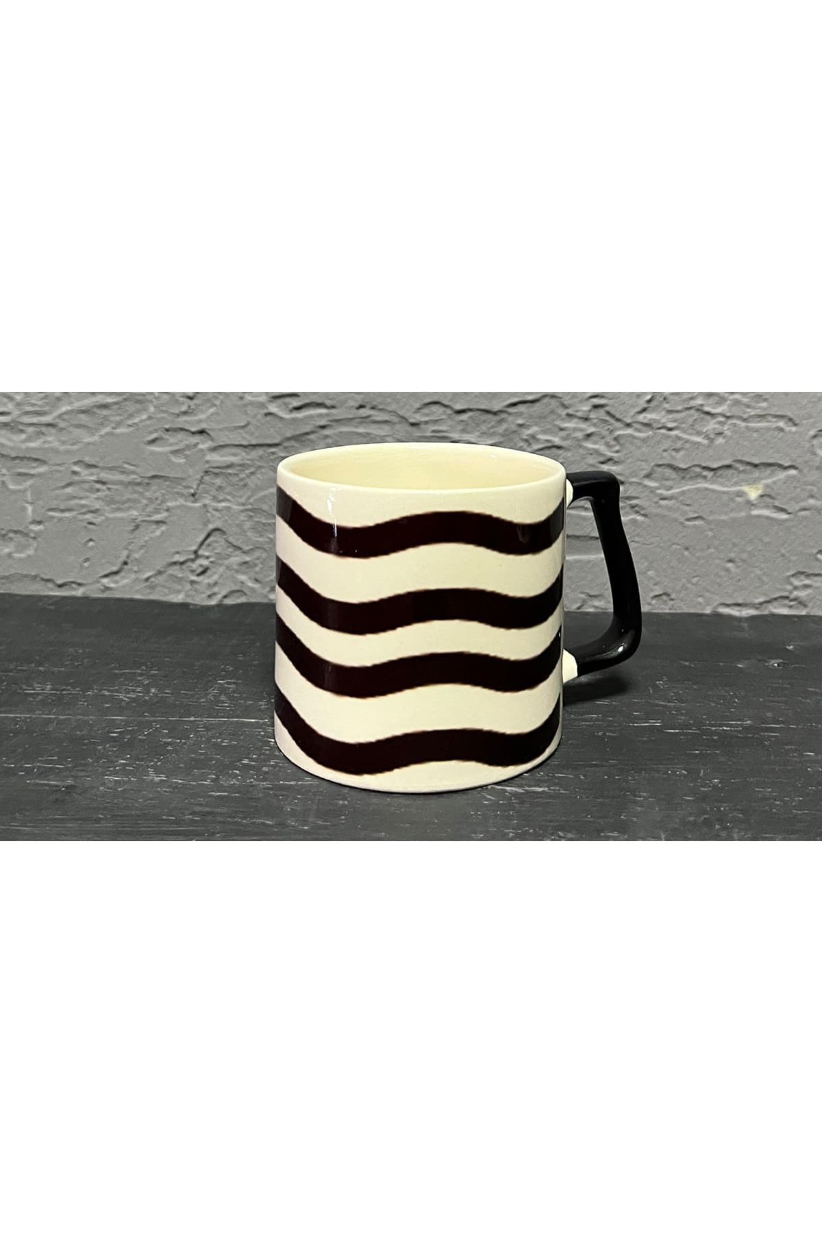 Eğimli Çizgi Desenli Baskılı Kulplu Prime Kupa Bardak Fincan Mug