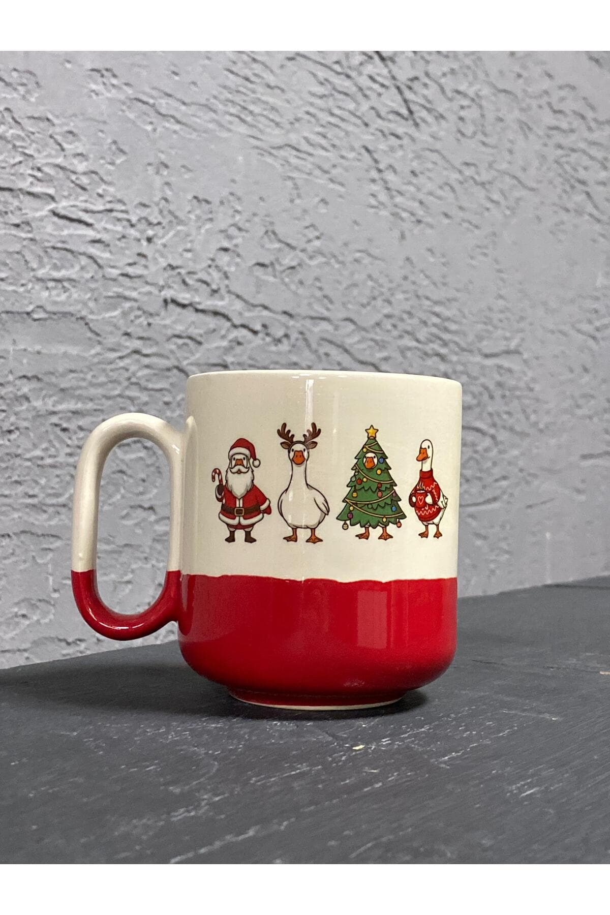 Dörtlü Kaz Baskılı Kırmızı Alt Yarısı Renkli Arya Kupa - Yılbaşı Hediyesi Bardak Fincan Mug