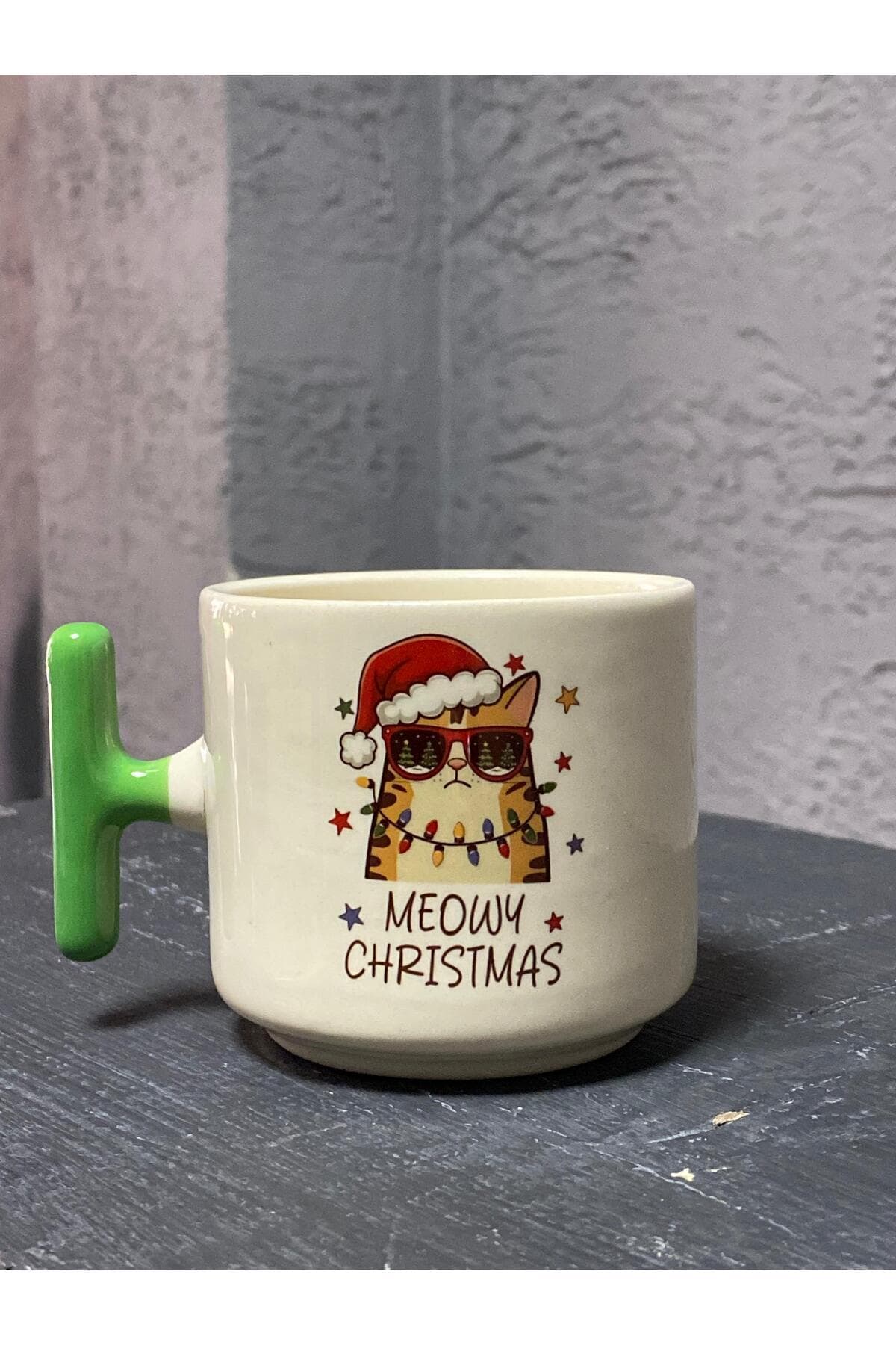 Meowy Christmast Güneş Gözlüklü Kedi Baskılı Yeşil Kulplu T Kupa - Yılbaşı Hediyesi Bardak Fincan