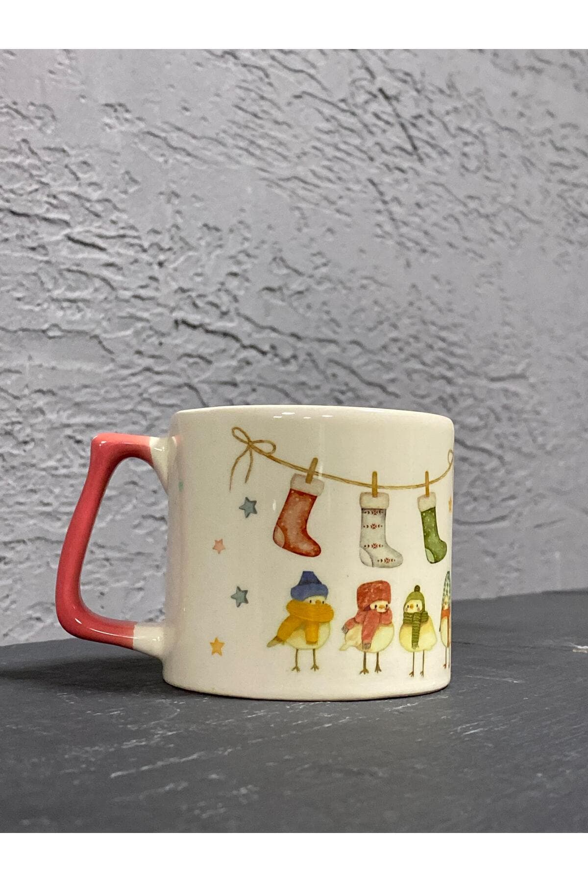 Kuşlar ve Çoraplar Baskılı Kırmızı Kulplu Prime Kupa - Yılbaşı Hediyesi Bardak Fincan Mug