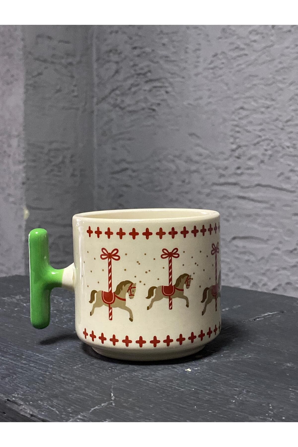 Tam Tur Atlı Karınca Baskılı Yeşil Kulplu T Kupa - Yılbaşı Hediyesi Bardak Fincan Mug