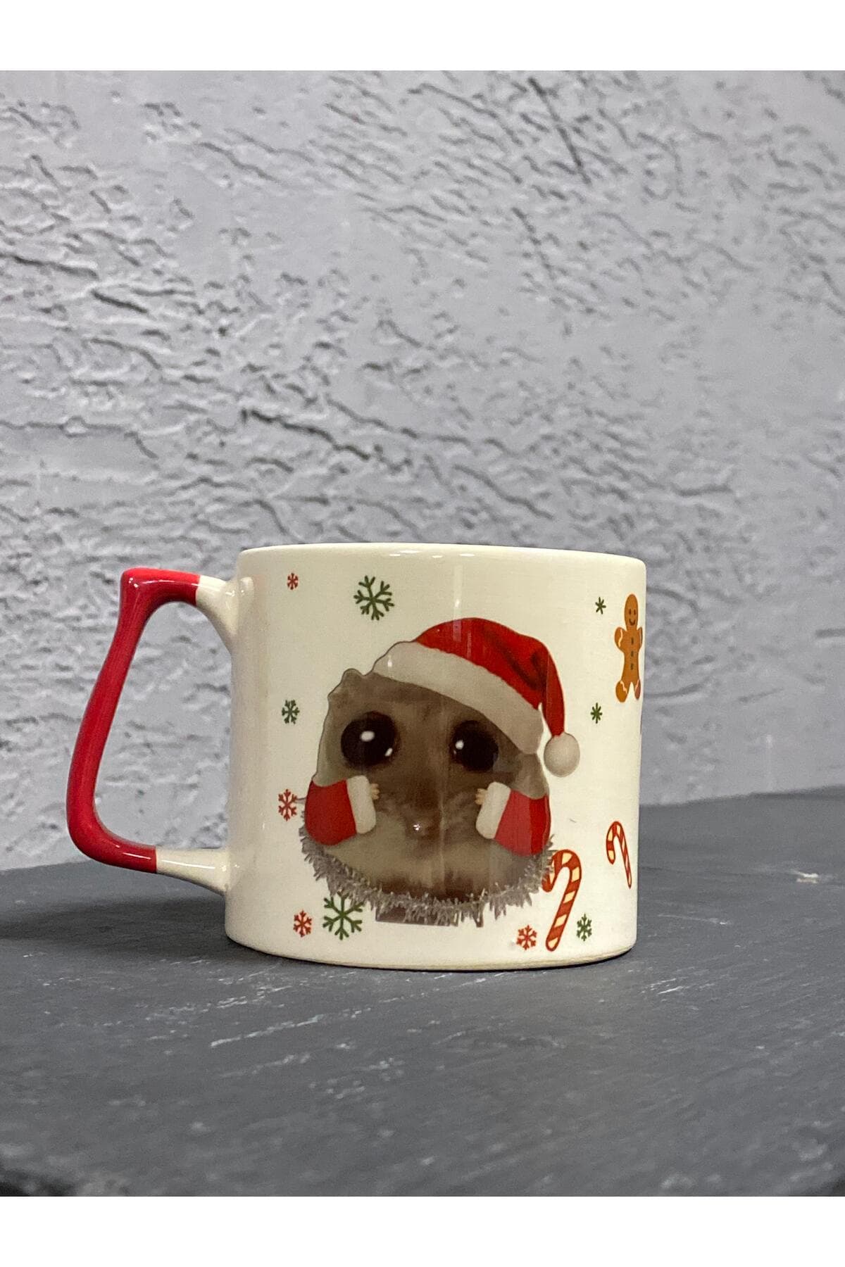 Sad Üzgün Hamster Baskılı Kırmızı Kulplu Prime Kupa - Yılbaşı Hediyesi Bardak Fincan Mug