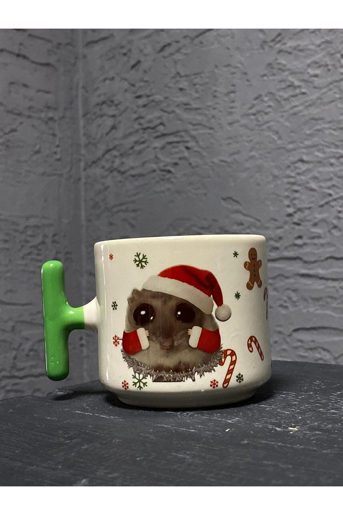 Sad Üzgün Hamster Baskılı Yeşil Kulplu T Kupa - Yılbaşı Hediyesi Bardak Fincan Mug