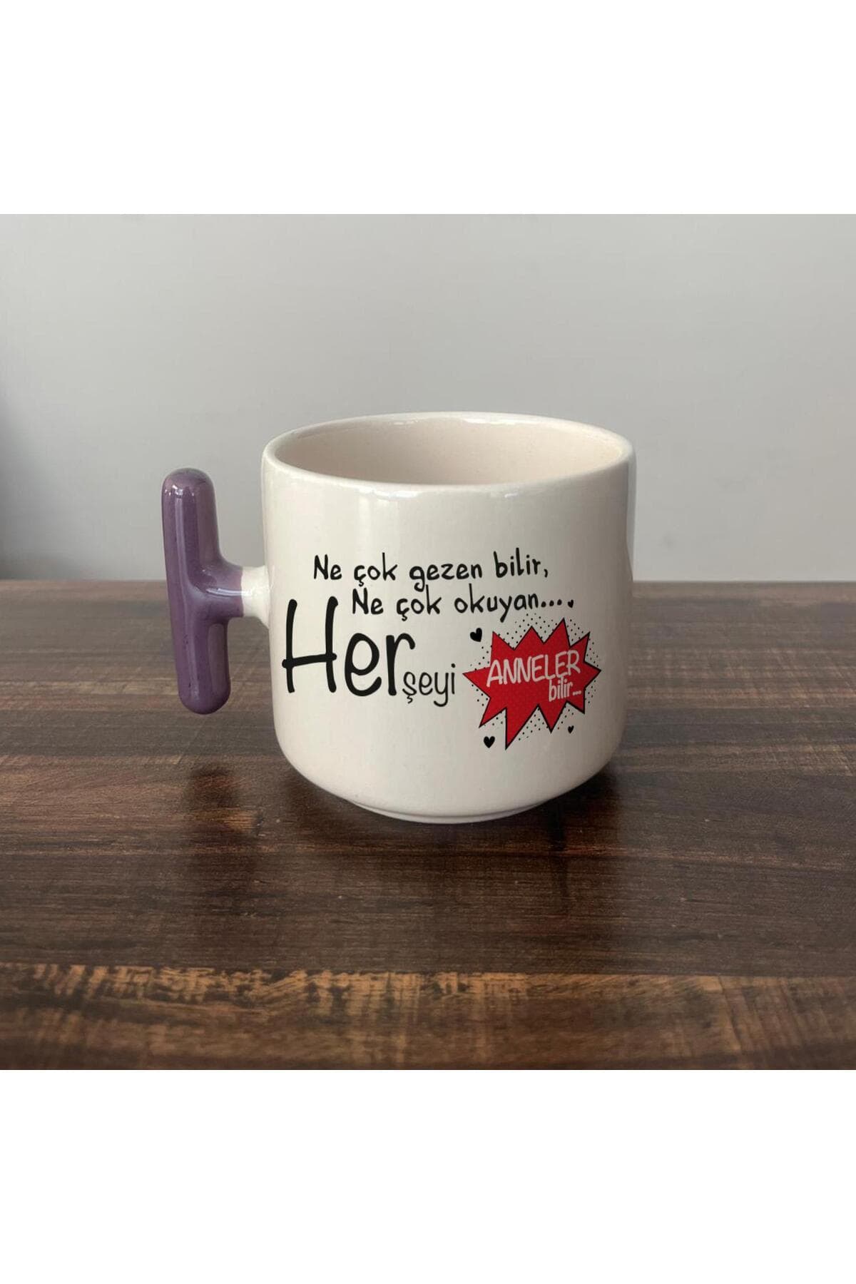 Ne Çok Gezen Bilir Ne Çok Okuyan Baskılı Mor Kulplu T Kupa Bardak Fincan Mug