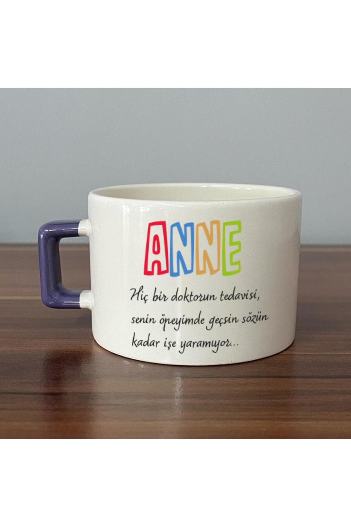 Anne Hiç Bir Doktorun Tedavisi Baskılı Mor Kulplu Kare Kupa - Anneye Hediye Bardak Fincan Mug