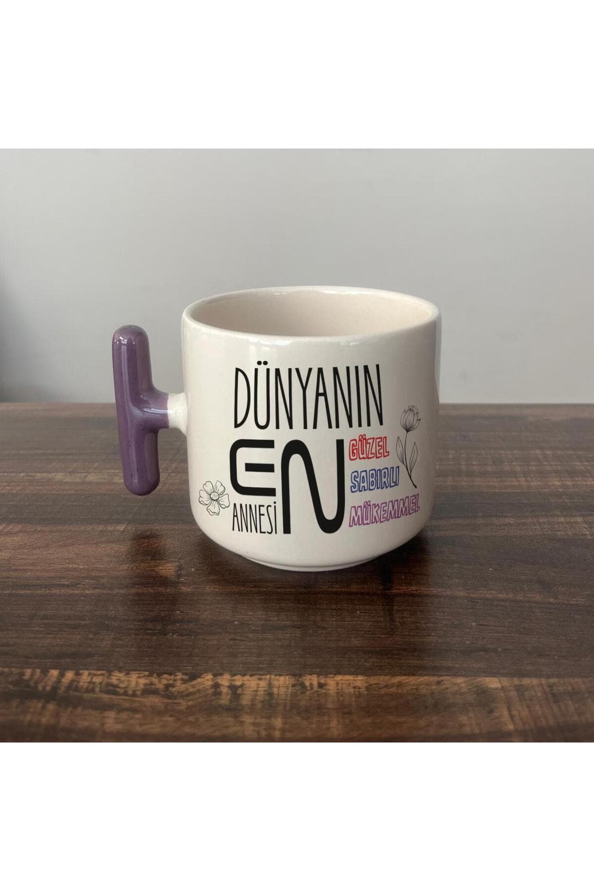 Dünyanın En Annesi Baskılı Mor Kulplu T Kupa - Anneye Hediye Bardak Fincan Mug