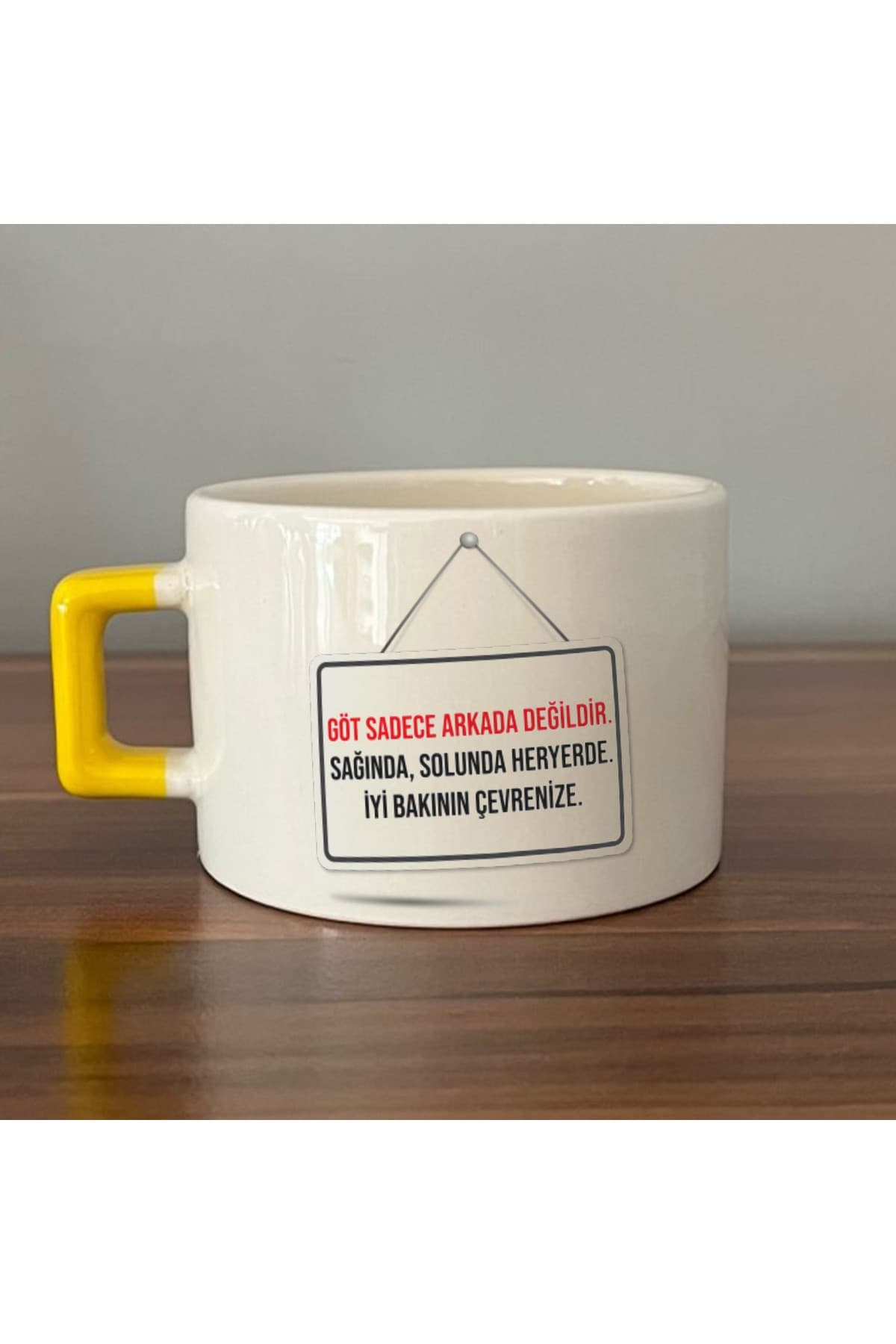 G*t Sadece Arkada Değildir Baskılı Sarı Kulplu Kare Kupa - Komik Hediye Bardak Fincan Mug
