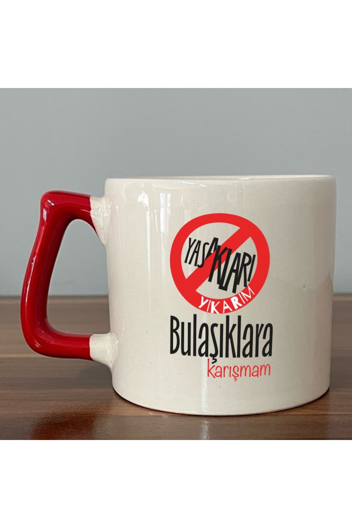 Kırmızı