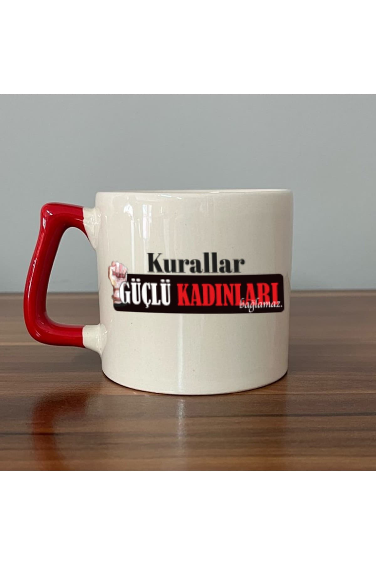 Kırmızı