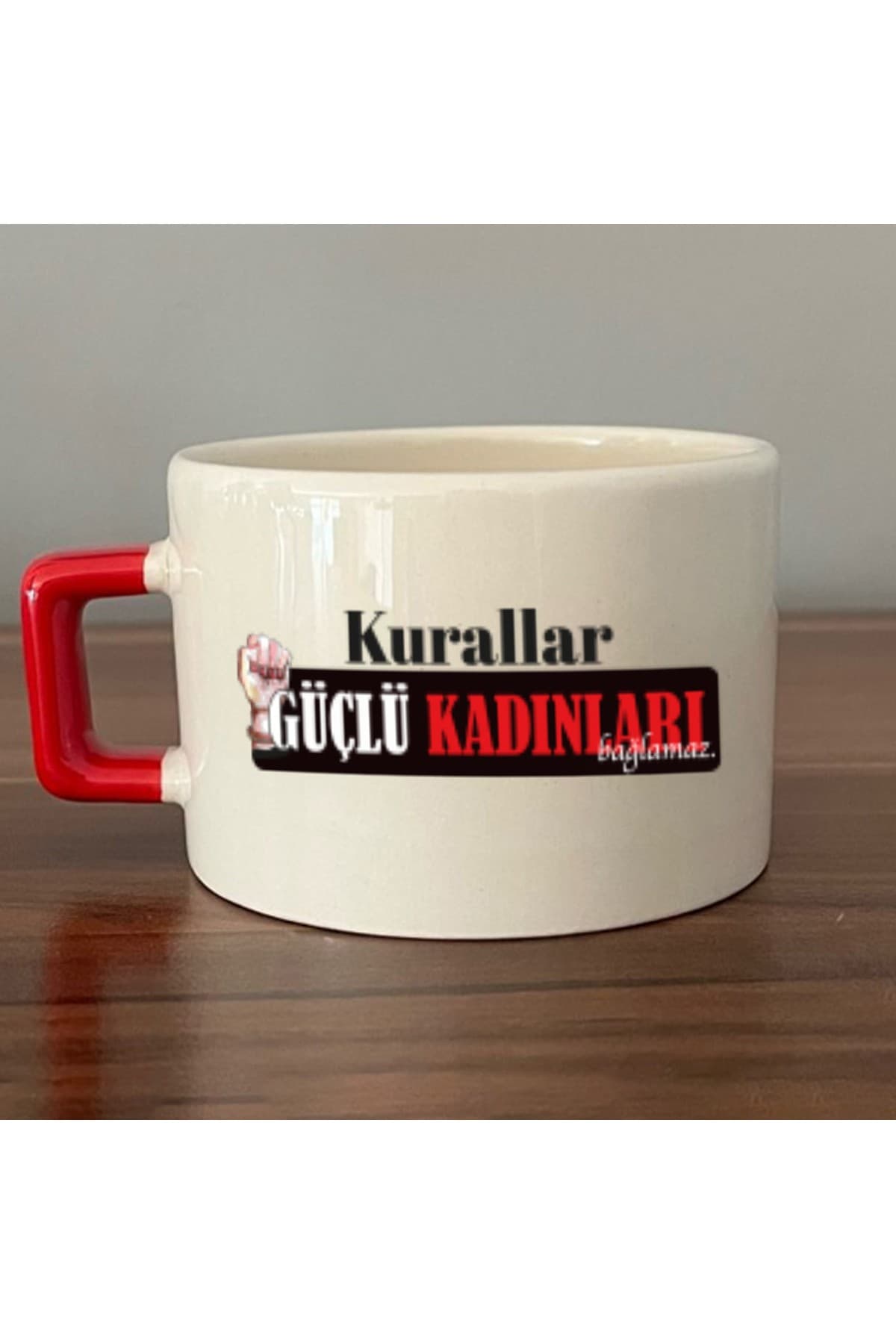 Kırmızı