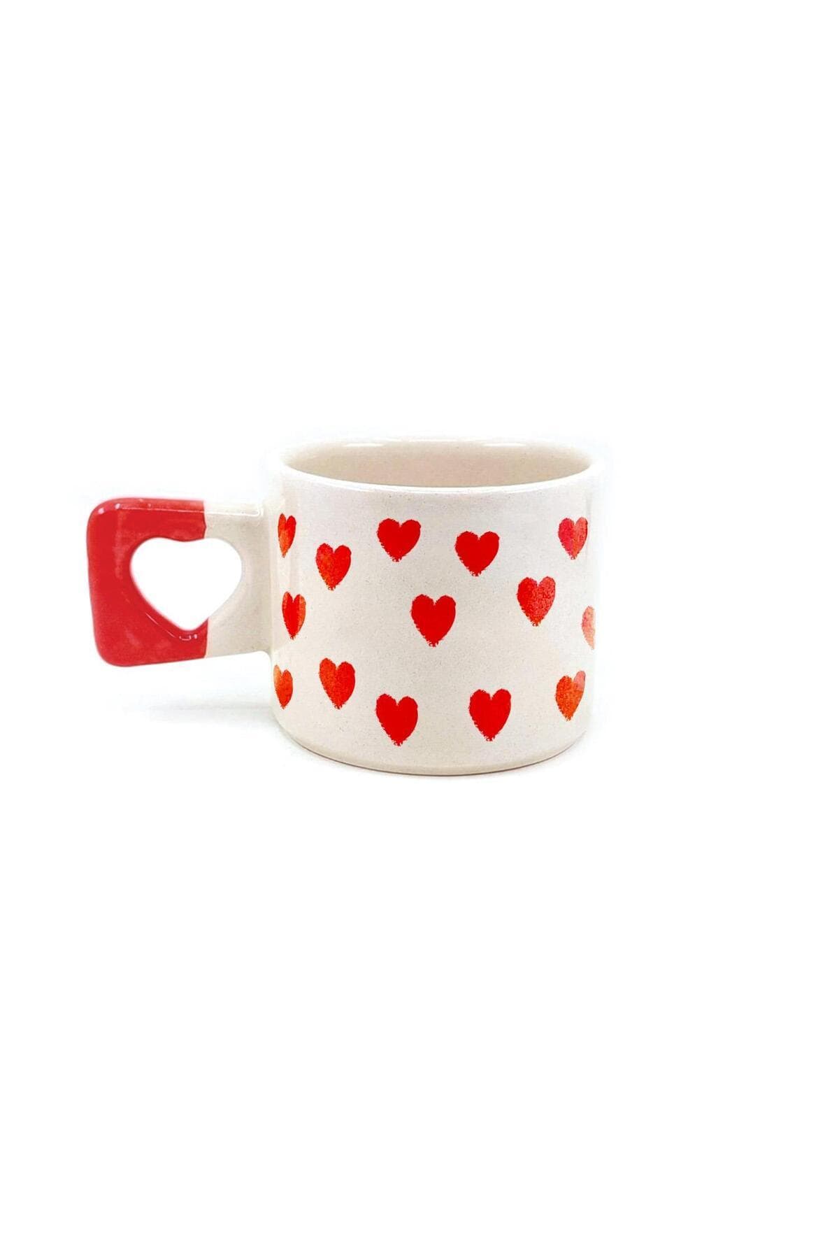 Kırmızı Kalpler Tam Tur Baskılı Kırmızı Kulplu Kalp Kupa Bardak Fincan Mug