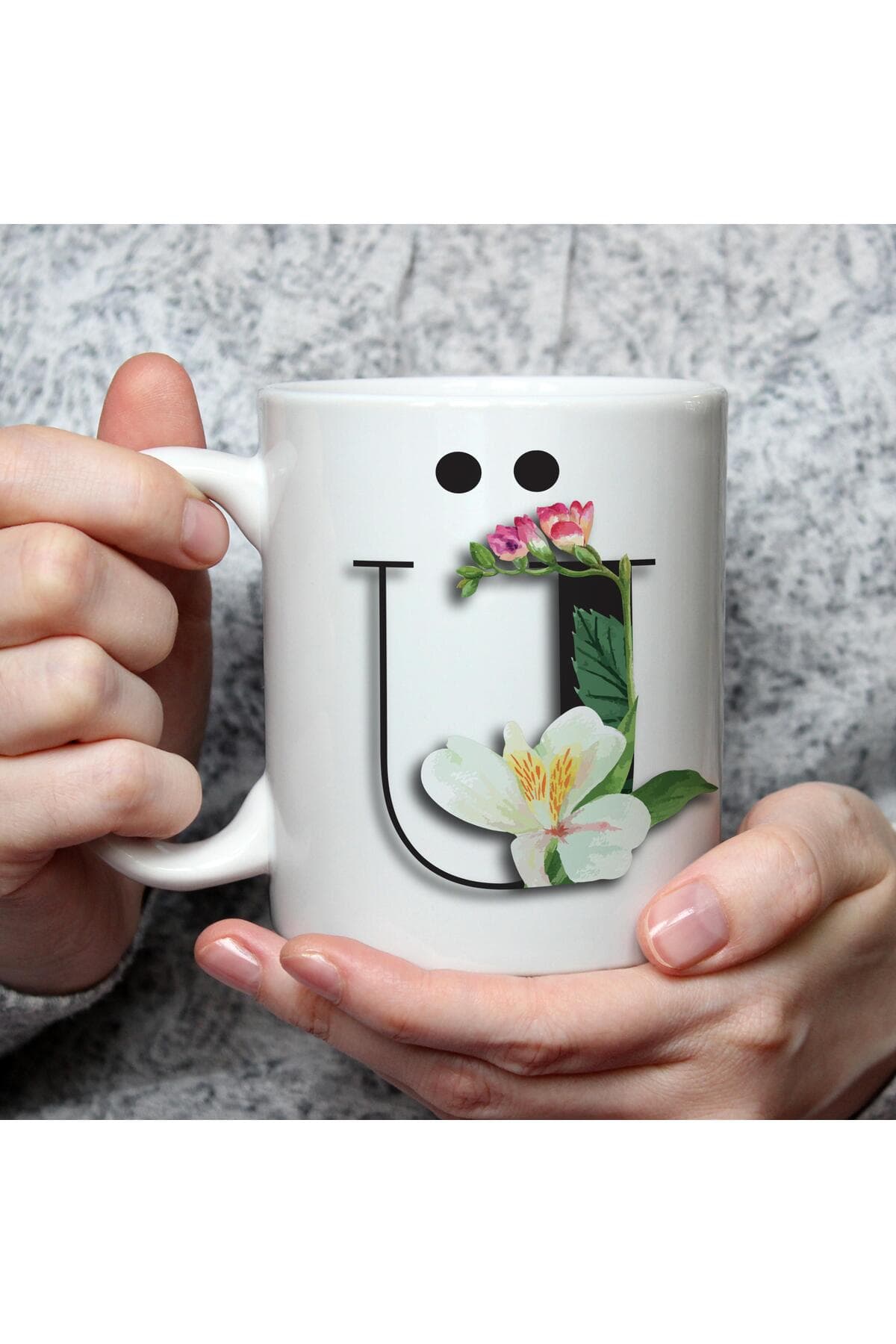 Çiçekli Ü Harf Baskılı Beyaz Kupa Bardak Fincan Mug