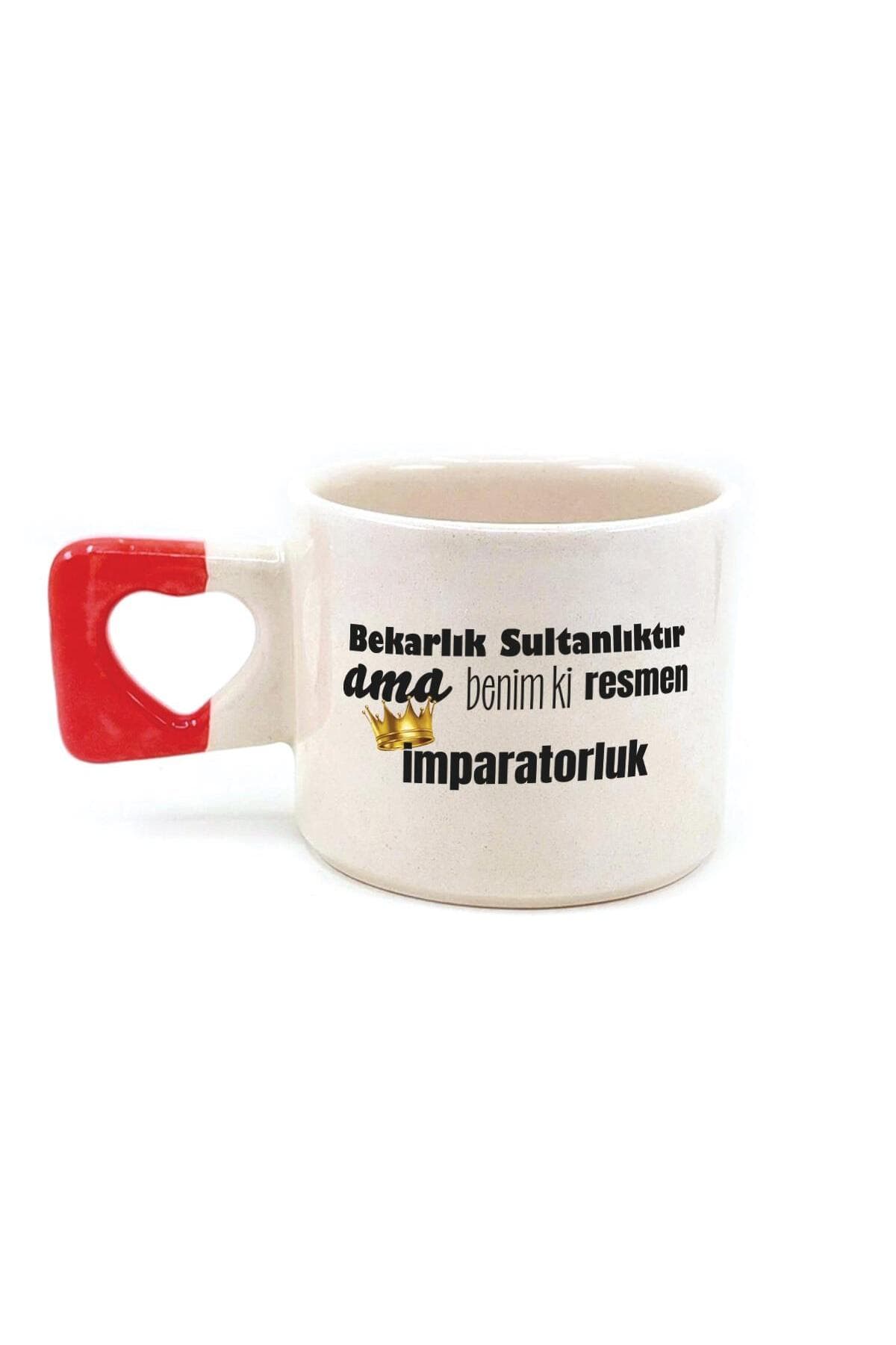 Bekarlık Sultanlıktır Ama Baskılı Kırmızı Kulplu Kalp Kupa Bardak Fincan Mug