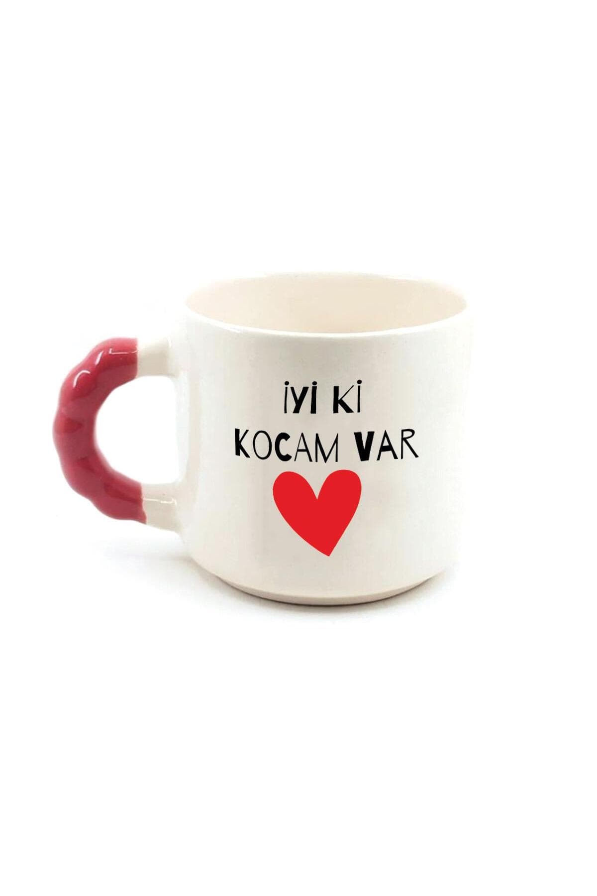 İyi Ki Kocam Var Baskılı Kırmızı Kulplu Boncuk Kupa - Sevgililer Günü Hediyesi Bardak Fincan Mug