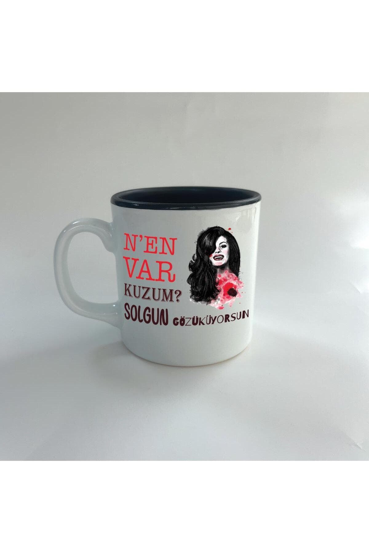 Nen Var Kuzum? Baskılı Siyah İçi Renkli Multi Kupa Bardak Fincan Mug