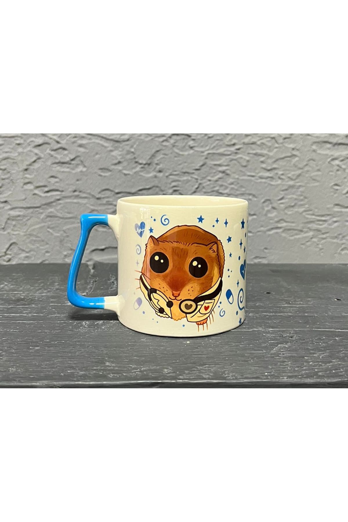 Sad Üzgün Hamster - Doktor (Doctor) Mavi Kulplu Prime Meslek Hediyesi Kupa