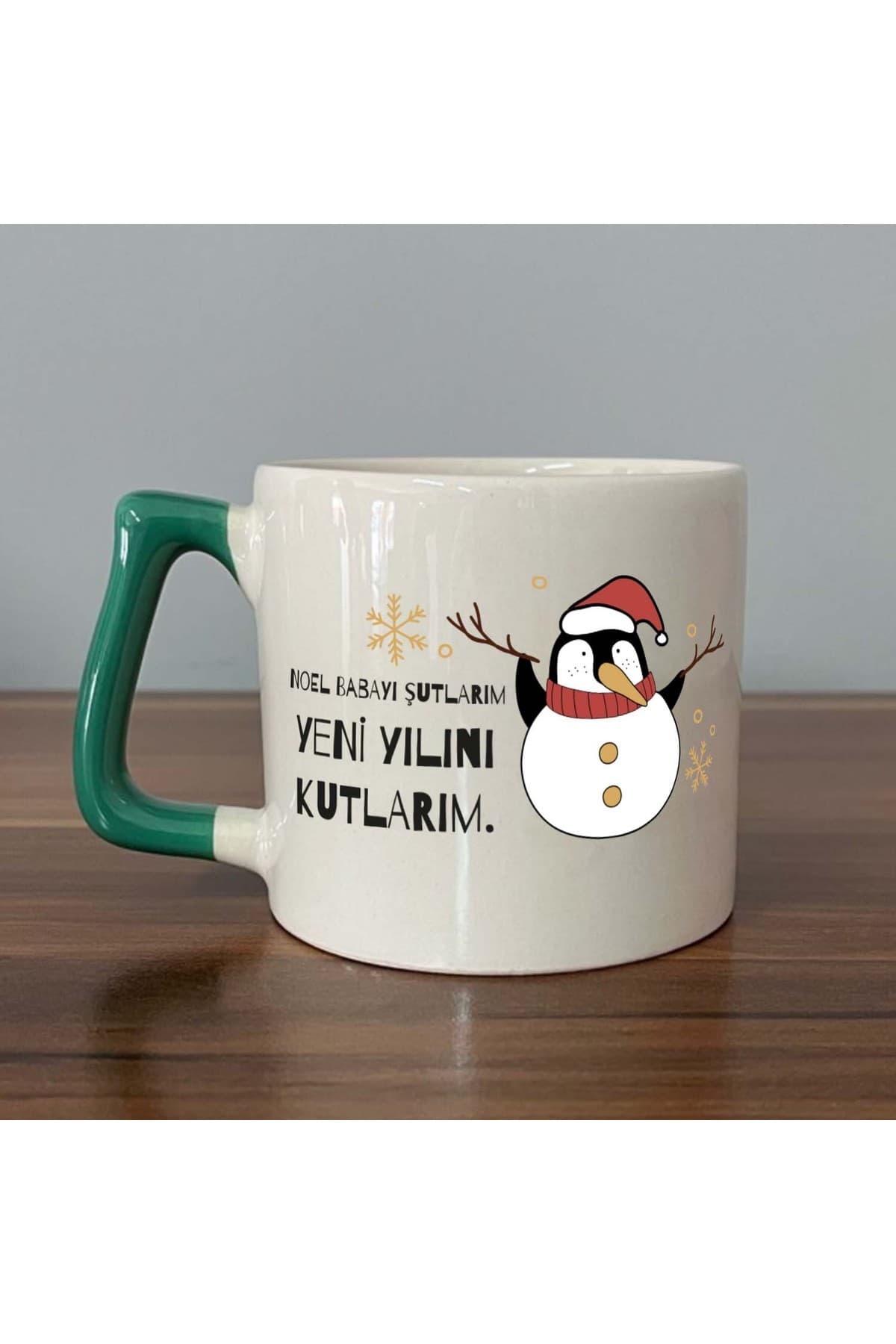 Noel Babayı Şutlarım Baskılı Yeşil Kulplu Prime Kupa - Yılbaşı Hediyesi Bardak Fincan Mug