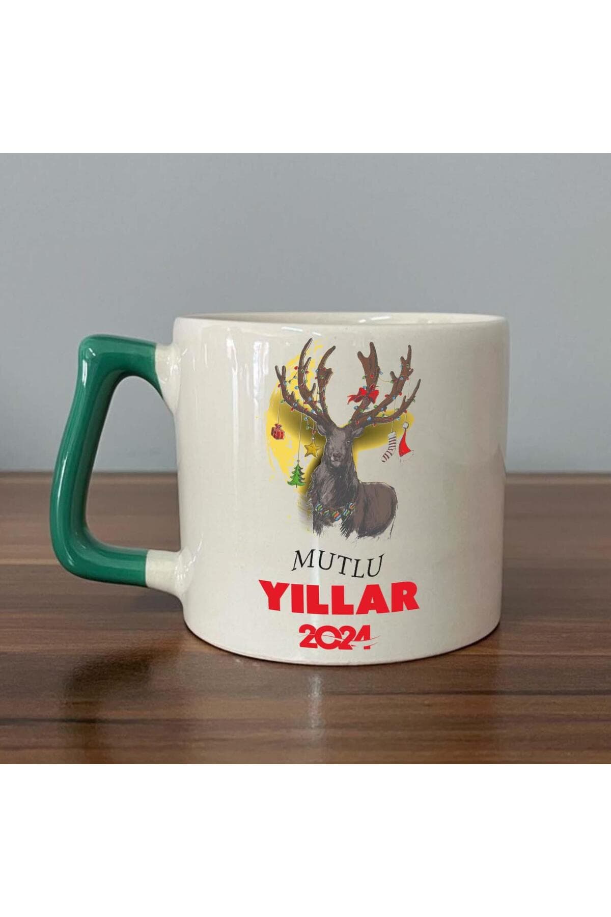 Mutlu Yıllar 2024 Geyik Baskılı Yeşil Kulplu Prime Kupa - Yılbaşı Hediyesi Bardak Fincan Mug
