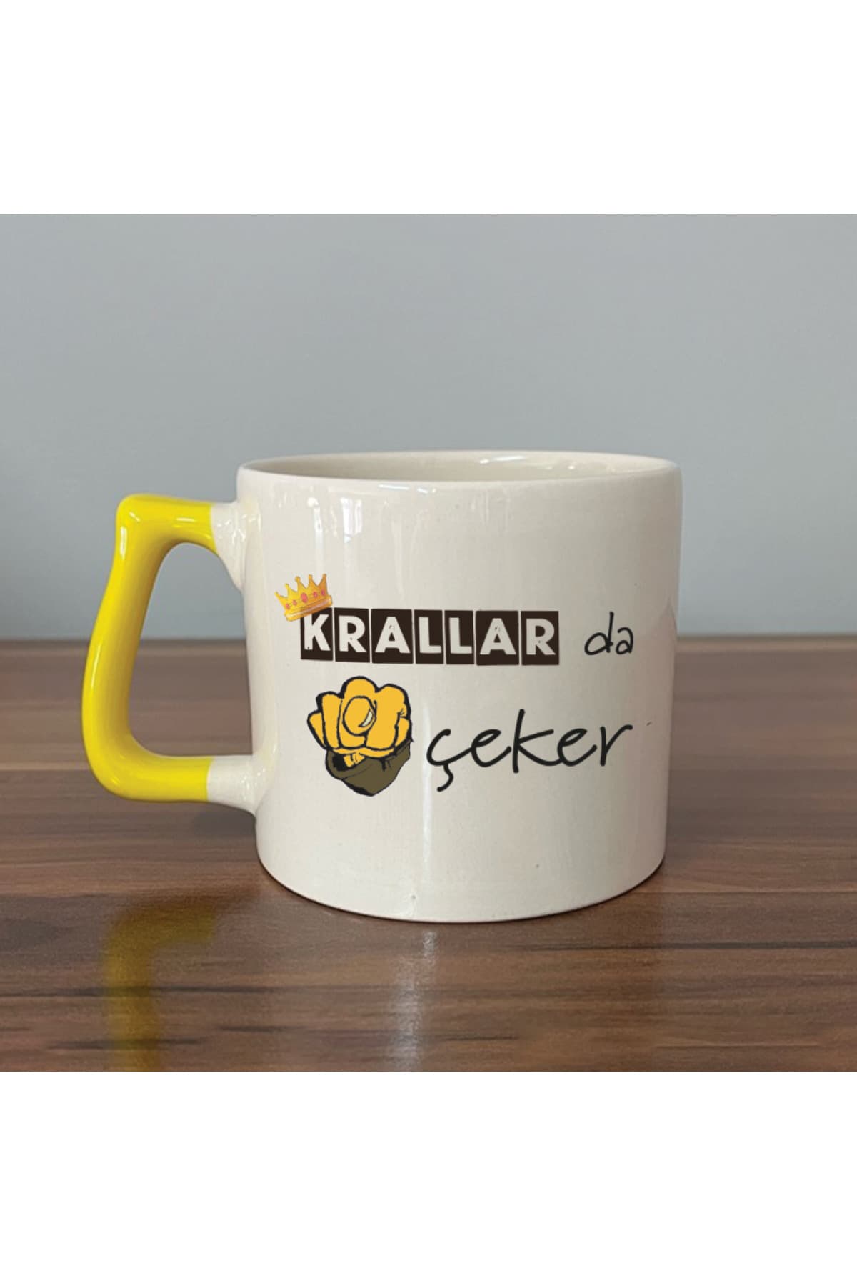Krallar da Nah Çeker Sarı Kulplu Prime Mizahi Hediyesi Kupa
