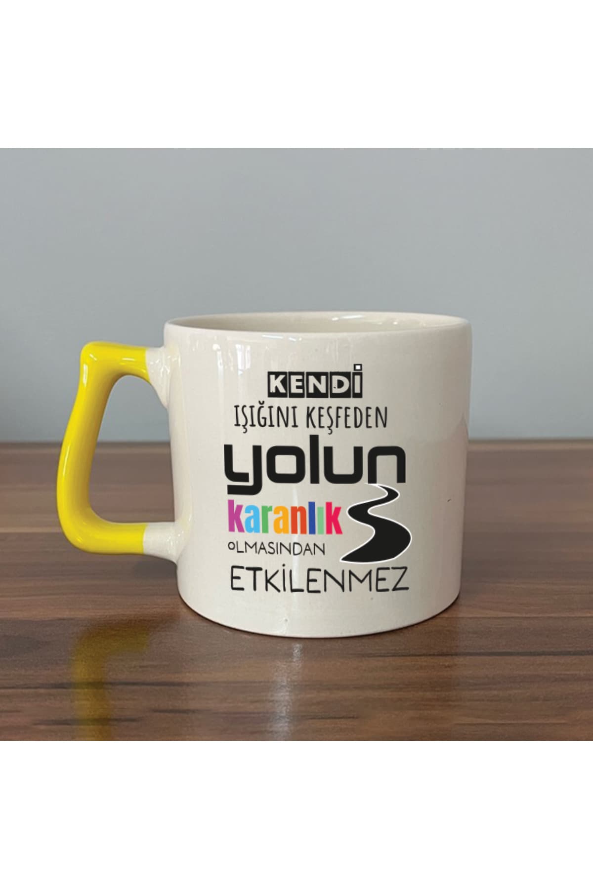 Kendi Işığını Keşfeden Sarı Kulplu Prime Motivasyon Hediyesi Kupa