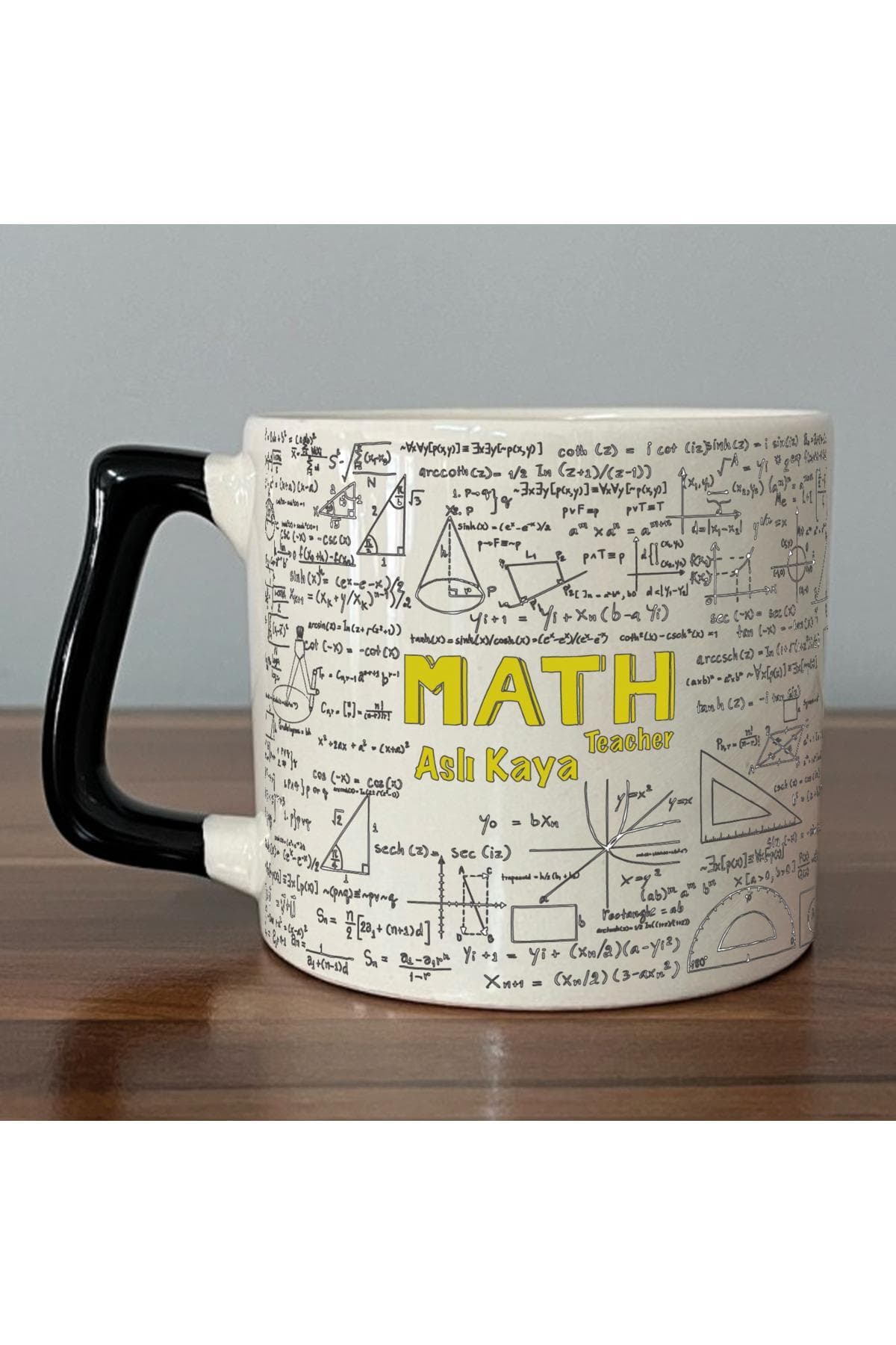 Kişiye Özel Matematik Öğretmeni Baskılı Siyah Kulplu Prime Kupa - Öğretmene Hediye Bardak Fincan Mug