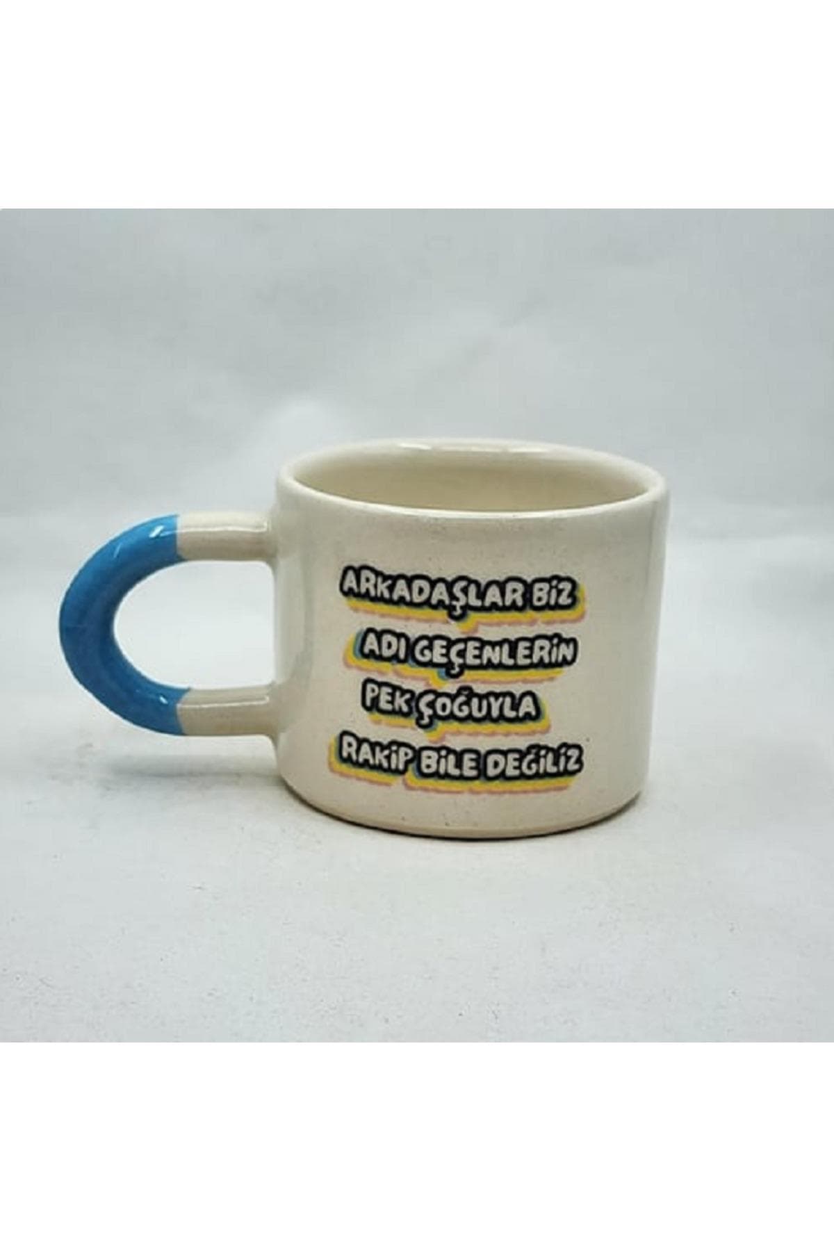 Rakip Bile Değiliz Baskılı Mavi Kulplu U Kupa Bardak Fincan Mug