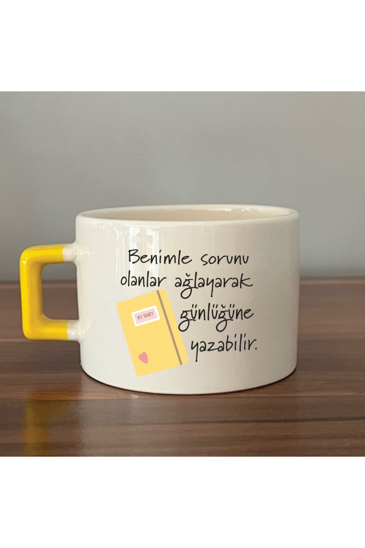 Benimle Sorunu Olanlar Ağlayarak Sarı Kulplu Kare Laf Sokma Hediyesi Fincan