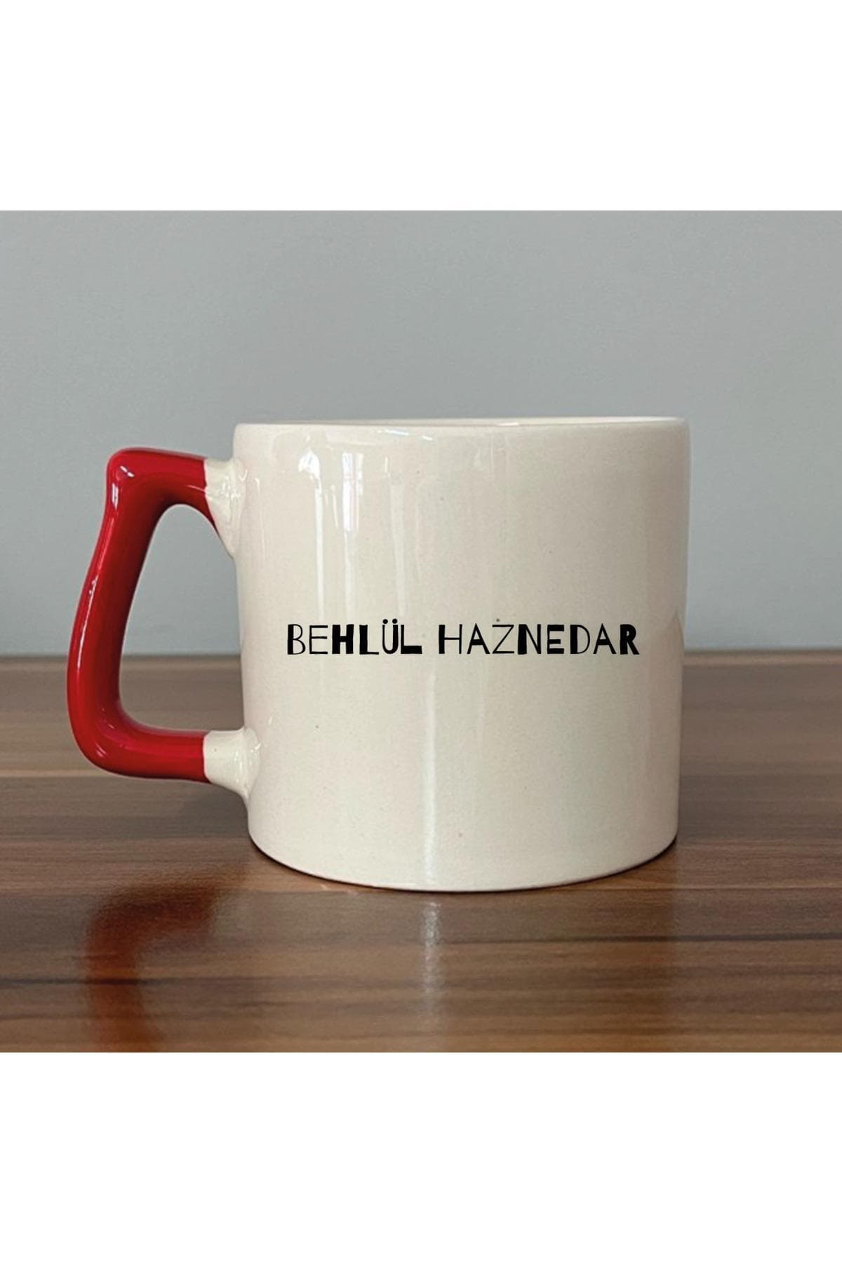 Kırmızı