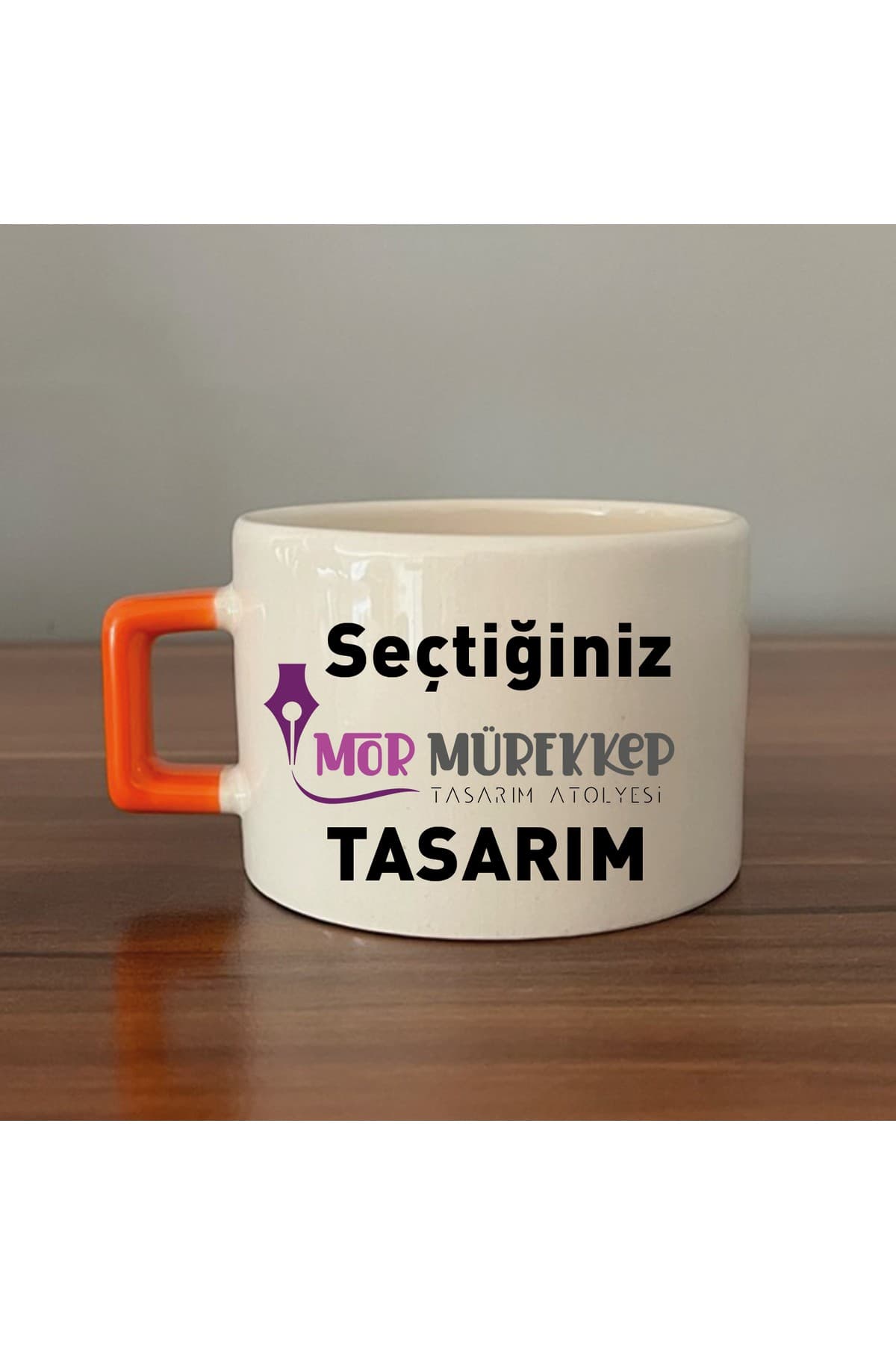 Seçtiğin Mor Mürekkep Tasarım & Isim Baskılı Turuncu Kulplu Kare Kupa Bardak Fincan Mug