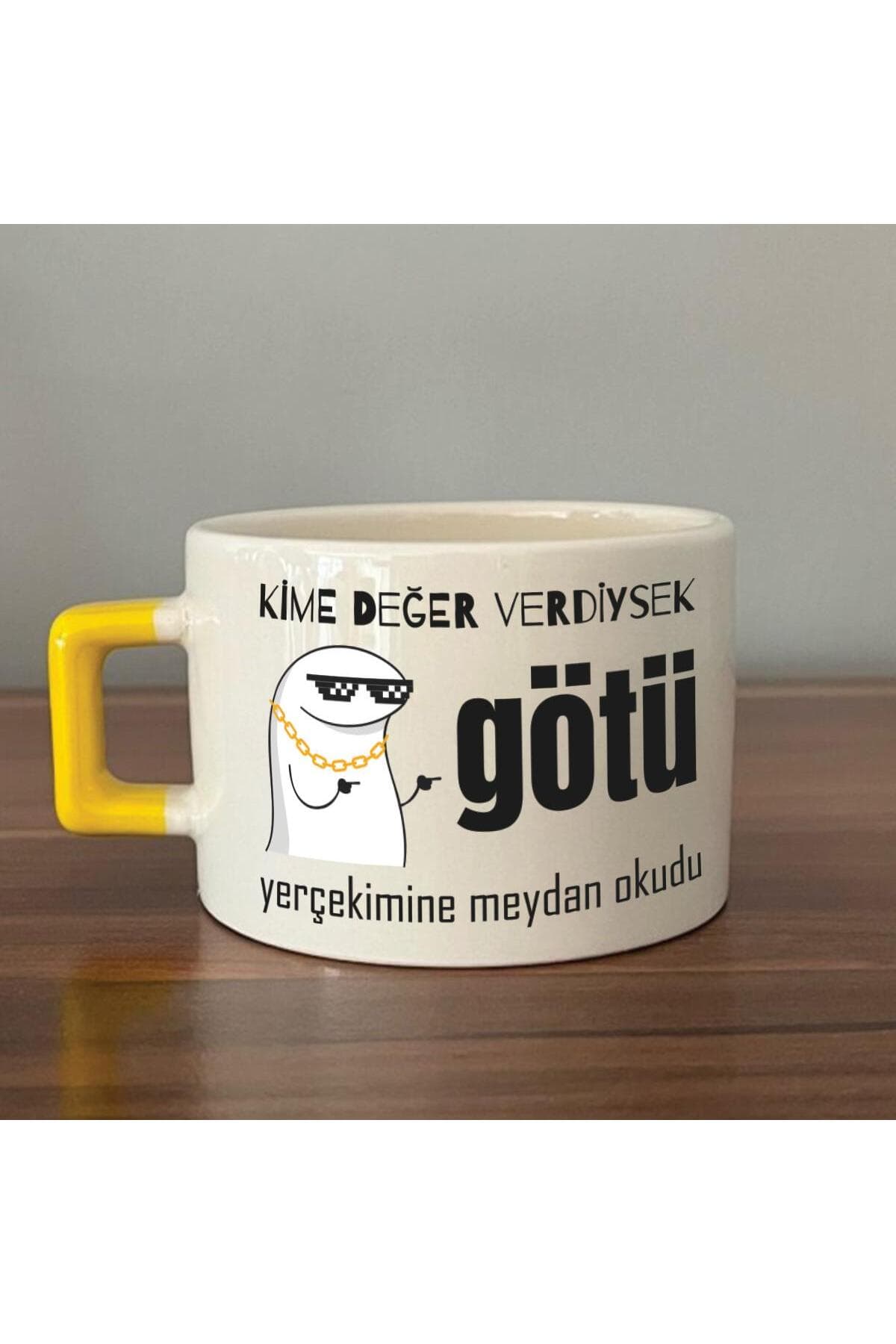 Kime Değer Verdiysek Götü Yerçekimine Meydan Okudu Baskılı Sarı Kulplu Kare Espresso Fincanı
