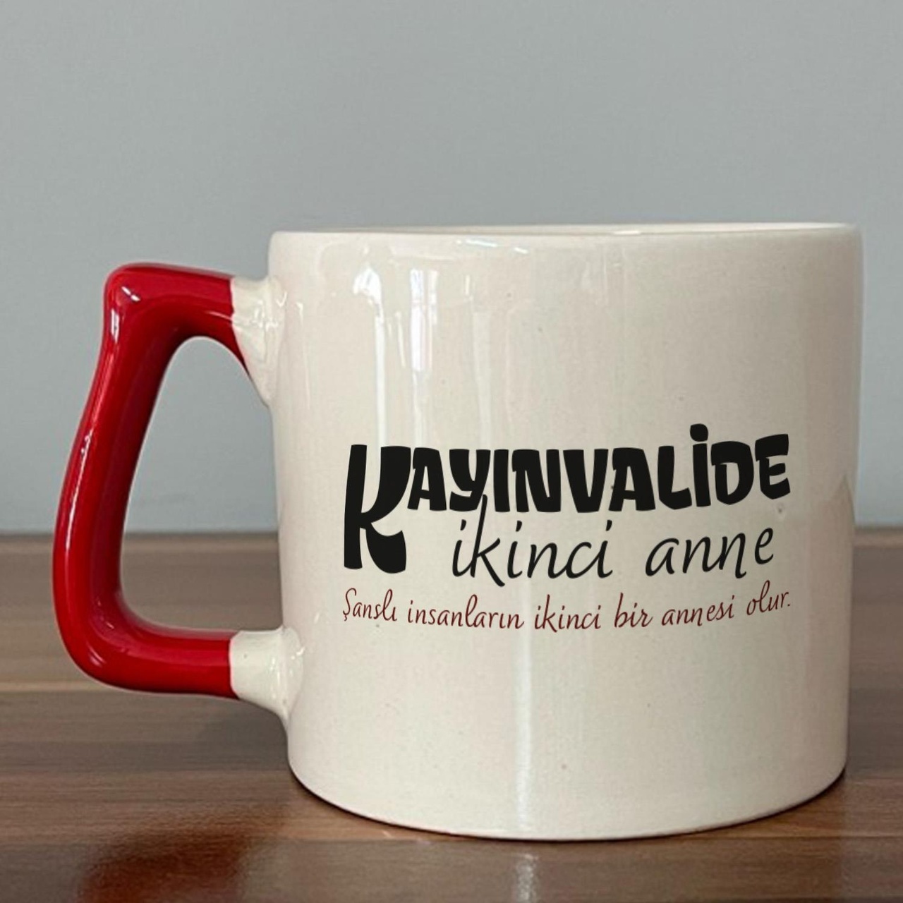 Kırmızı