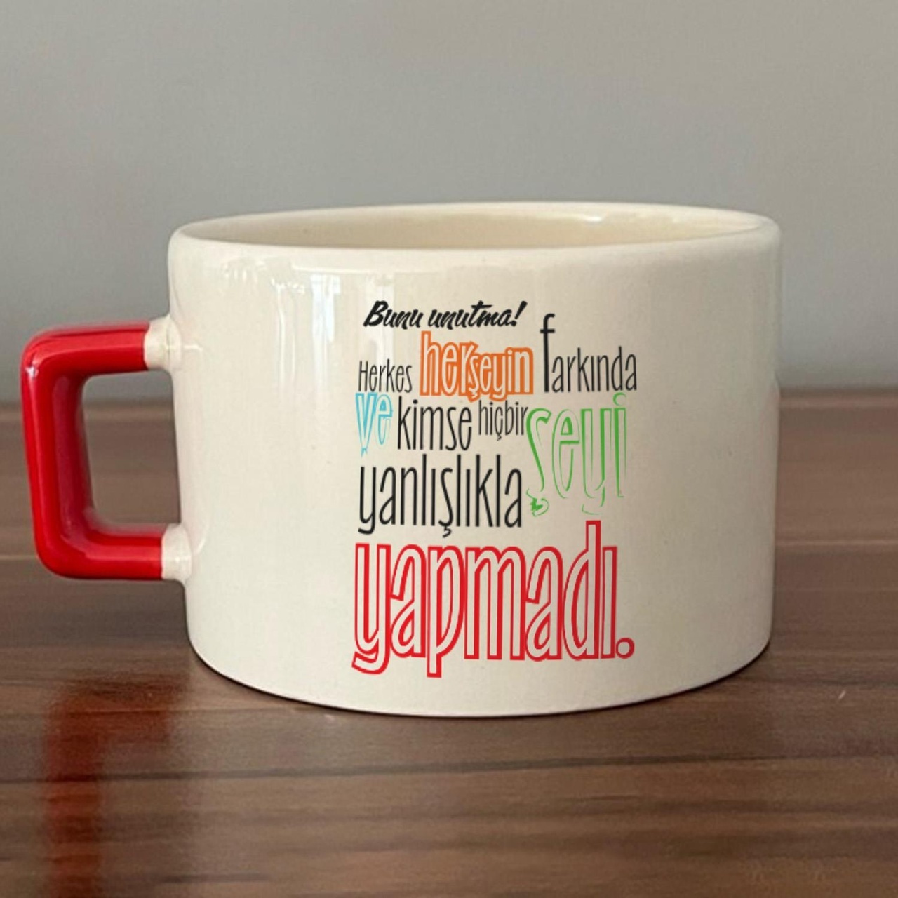 Kırmızı