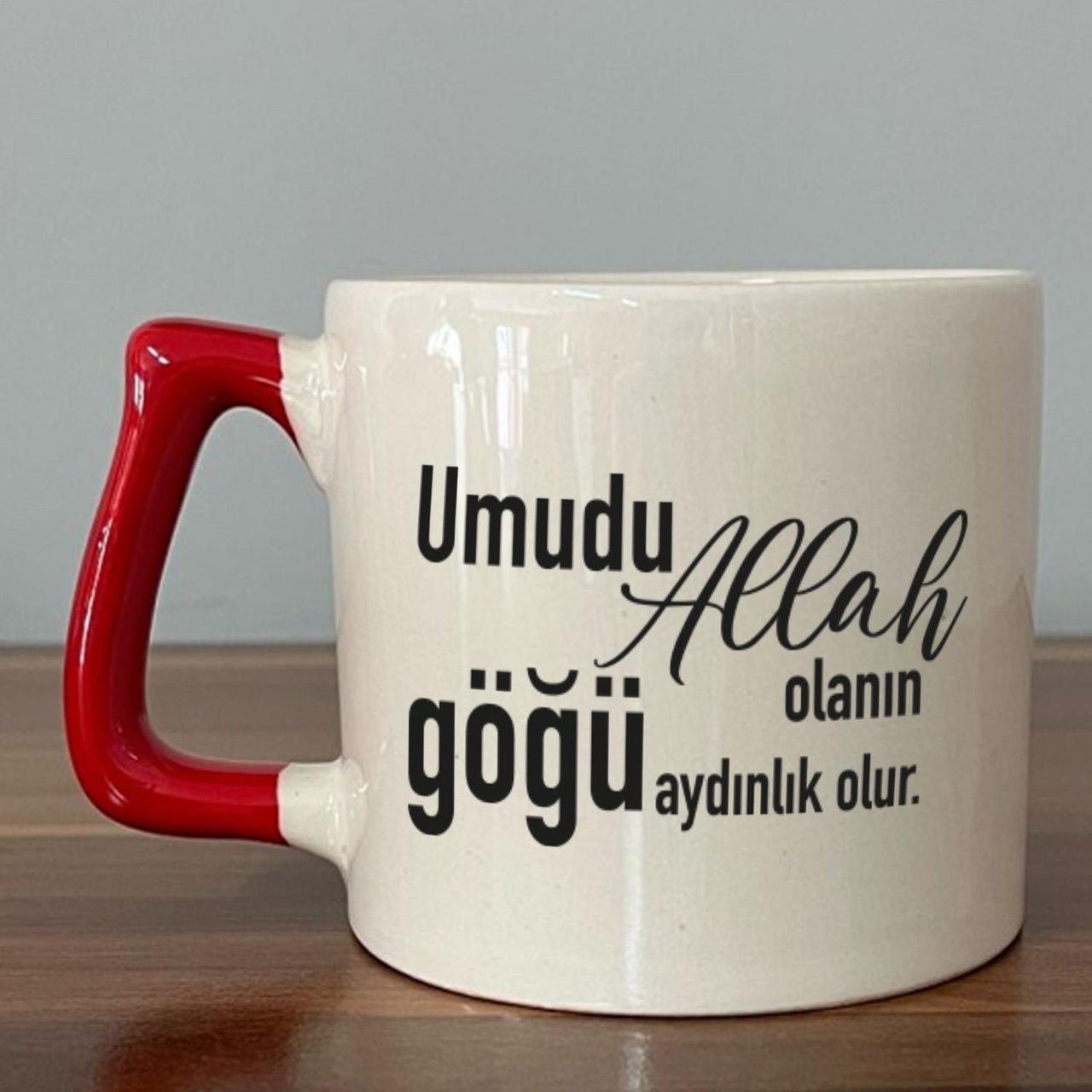 Kırmızı