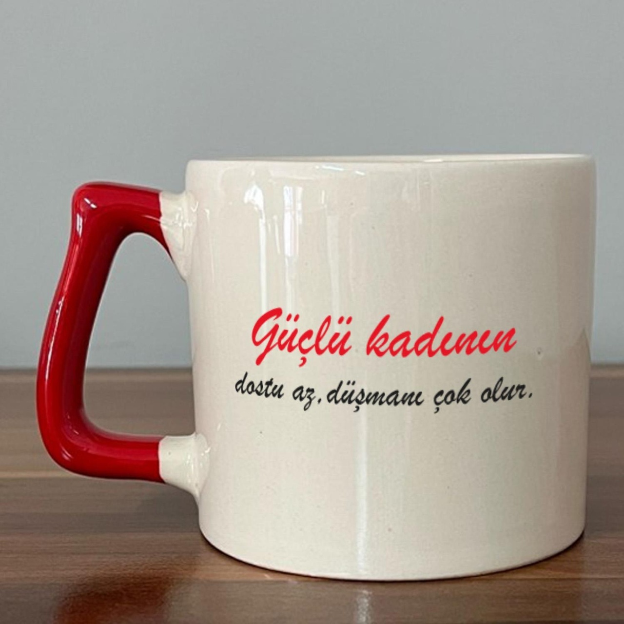 Kırmızı