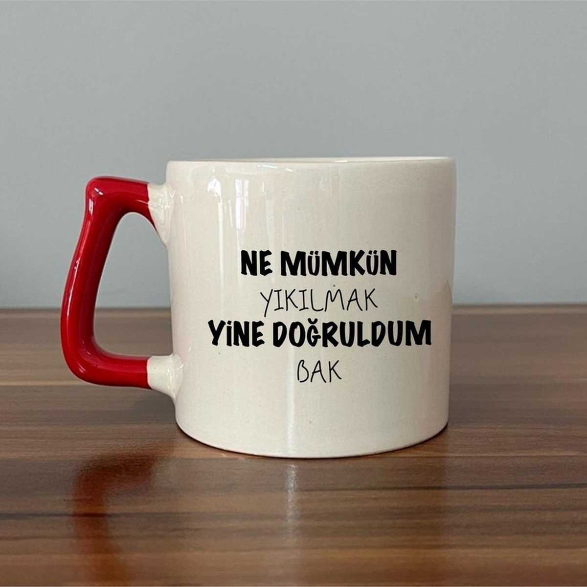 Kırmızı