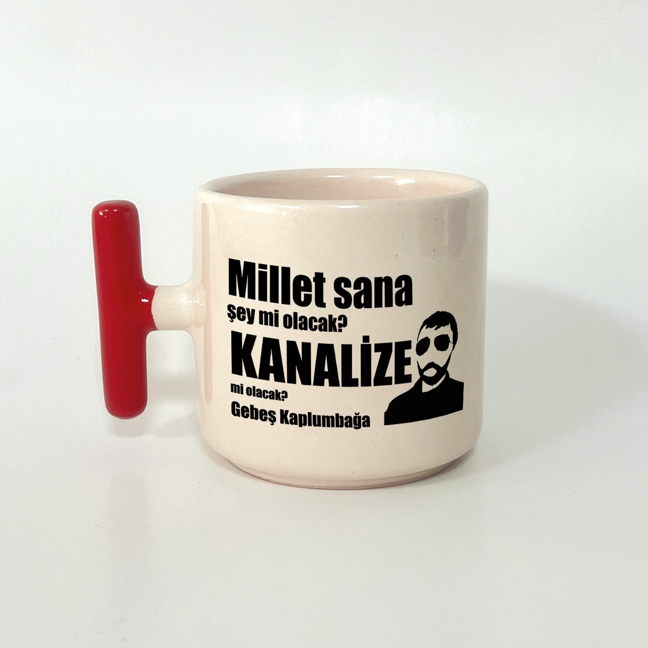 Kırmızı