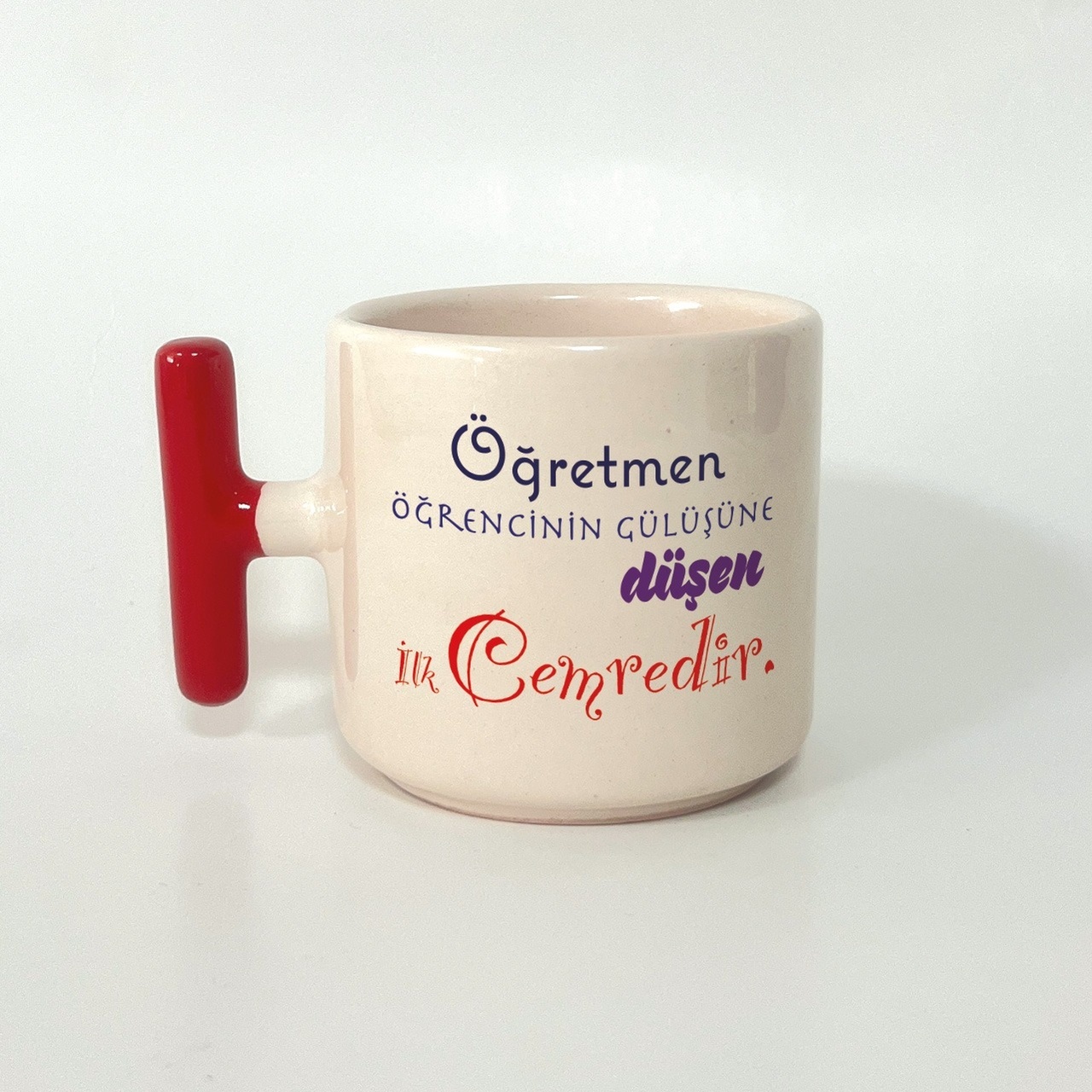 Kırmızı